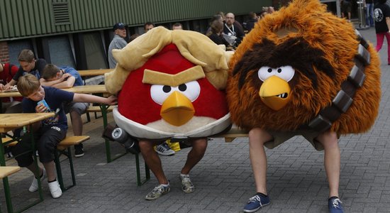 Japānas 'Sega' piedāvā iegādāties 'Angry Birds' izstrādātāju