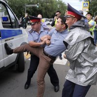 ANO kritizē protestētāju apspiešanu Kazahstānā
