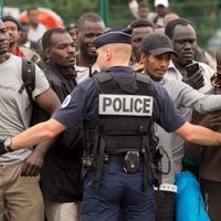 Olands vēlas lielāku Lielbritānijas ieguldījumu Kalē migrantu krīzes risināšanā