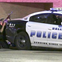 Полиция Далласа получила угрозы о новых нападениях на ее офицеров