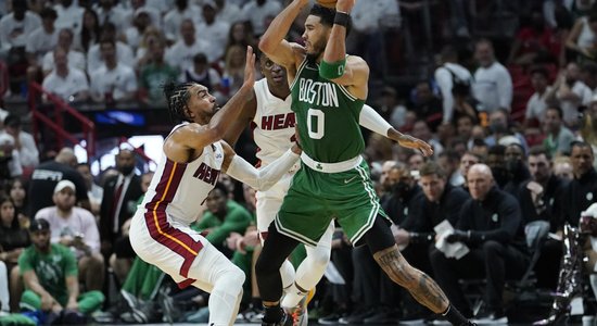 'Celtics' dominē NBA pusfināla otrajā spēlē