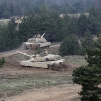 США вывозят из Латвии танки Abrams, их заменят бронетранспортерами