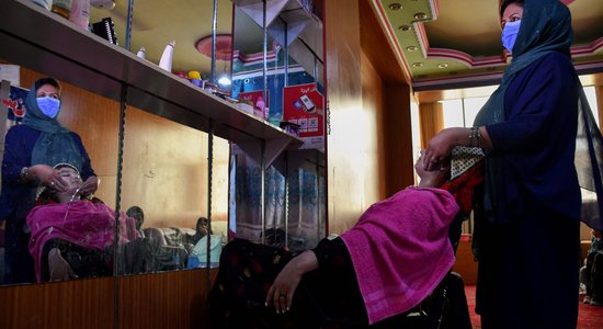 Talibi Afganistānā slēgs skaistumkopšanas salonus