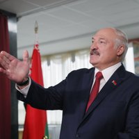 Lukašenko apstiprina, ka pretendēs uz sesto prezidentūras termiņu