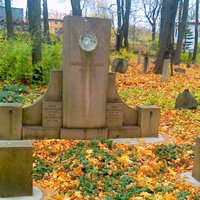 Valdis Gavars: Torņakalna kapi ir Rīgas vēstures liecība