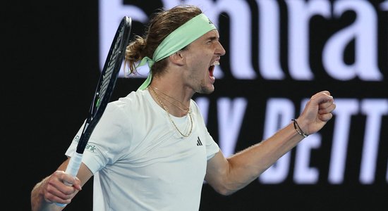 Medvedevs un Zverevs nodrošina savstarpējo dueli 'Australian Open' pusfinālā