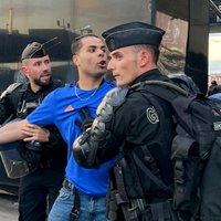 Parīzes policija saistībā ar nekārtībām UEFA Čempionu līgas finālspēlē aizturējusi 68 personas