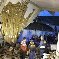 Dubļu un akmeņu lavīna Peru aprok kāzu svinību vietu; 15 bojāgājušie