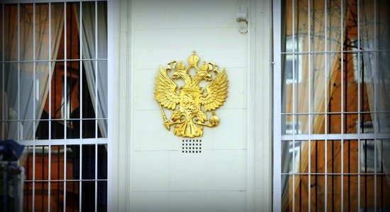 В посольство России в Кишиневе бросили коктейли Молотова