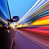 ВИДЕО. Погоня на Юрмальском шоссе: водитель разогнался на VW до 170 км/ч
