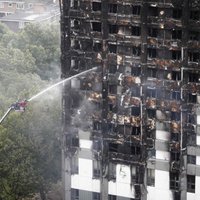 В Британии нашли уже 60 многоэтажек с огнеопасной облицовкой