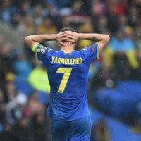 Ukrainas futbolisti neizmanto pārsvaru pār Velsu un netiek uz Pasaules kausa finālturnīru