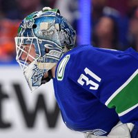 Šilovs var gatavoties NHL pirmā vārtsarga lomai – "Canucks" zvaigznes atgriešanās drīzumā nav gaidāma