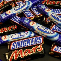 No tirdzniecības Latvijā atsauc 'Snickers', 'Mars' un 'Milky Way' šokolādes