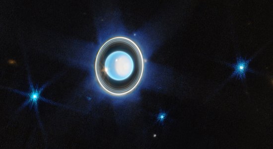 Tāds Urāns, kādu vēl neesi redzējis. Ar Veba teleskopu atklāj zilās planētas nianses