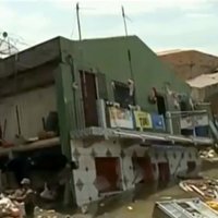 Video: Plūdos Brazīlijā nogrimst vesela iela