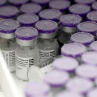 Совет по иммунизации рекомендует сделать третью прививку от Covid-19 людям со слабым здоровьем