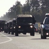 Video: Latvijā uz mācībām sabrauc iespaidīgi NATO spēki