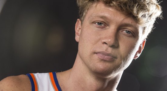 No 'Knicks' atlaistais lietuvietis Kuzminsks kļūst par Daira Bertāna komandas biedru