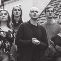 Arturs Skutelis un 'Tvērumi' laiž klajā albumu 'Nekad nekur'