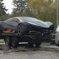 ФОТО: На Кекавскую АЗС "заехал" украинский суперкар Himera Q стоимостью 700 тысяч евро