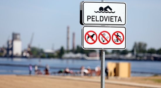 Vēsākais ūdens peldvietās ir Rīgas līča Kurzemes piekrastē un Jūrmalā
