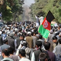Afganistānā vietējā bruņoto grupējumu līdera aizturēšana izraisa vardarbīgus protestus