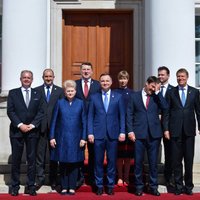 Латвия и "Бухарестская девятка" призывают НАТО укрепить восточный фланг