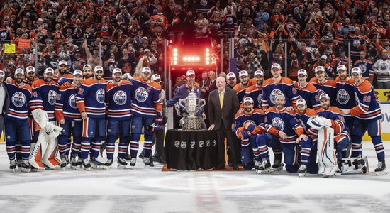 "Oilers" izdara tikai 10 metienus pa vārtiem un iekļūst NHL finālā