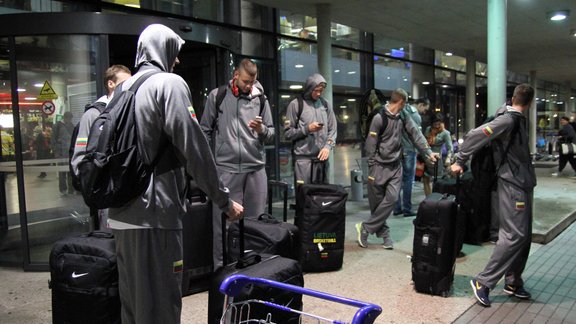 Lietuvas basketbolistiem neizdevās izlidot uz Eiropas čempionātu - 8