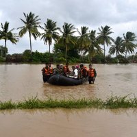 Bojāgājušo skaits plūdos Indijā pārsniedzis 200