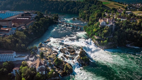 Rhine Falls, Šveice, ūdenskritums