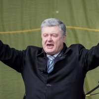 'Mēs atbrīvosim Krimu,' sola Porošenko