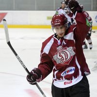 Rīgas 'Dinamo' atstāj 'sausā' KHL čempionus 'Metallurg'