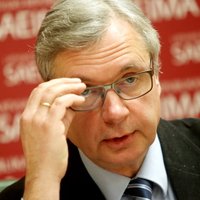 Šadurska atlaišanas mēģinājums pārvēršas apvainojumu vētrā; Saeima neatbalsta ministra demisiju