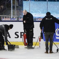Eirotūres sacensībās nepabeidz Somijas un Zviedrijas hokejistu spēli