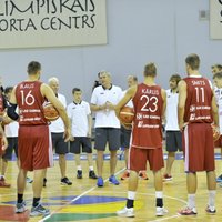 Veselības problēmas pirms spēlēm ar Tunisiju paretina Latvijas 'otro' basketbola izlasi