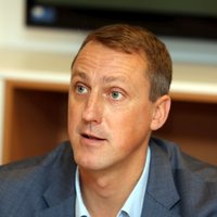 KNAB: экс-баскетболист, депутат Кекавской думы Витолс требовал взятку в 30 000 евро