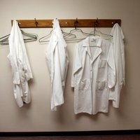 Topošie mediķi: universitāšu klīnikas ir ilūzija