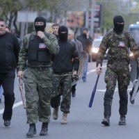 Ukrainas vienotības mītiņam Doņeckā uzbrūk ar nūjām bruņoti aktīvisti