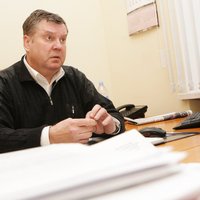 Урбанович опроверг слухи об уходе из политики