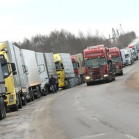 В очереди на латвийско-российской границе стоят 300 автомашин