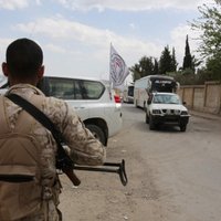 Sīrijas armija evakuē iespējamos Rietumu trieciena mērķus, vēsta SOHR