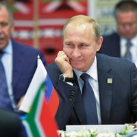 Putins paziņo par vēlmi 'veiksmīgi noslēgt savu karjeru'