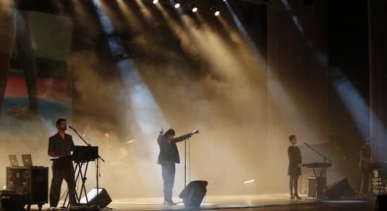 Foto: Ziemeļkorejā koncertē slovēņu industriālā roka grupa 'Laibach'