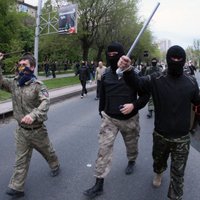 В Донецке напали на участников шествия за единую Украину