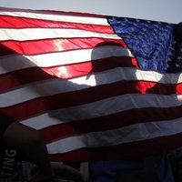 Pētījums: Latvijas iedzīvotāji amerikāņiem visbiežāk piedēvē vēlmi dominēt