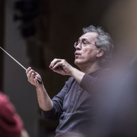 'Sinfonietta Rīga' un Zbigņevs Graca atskaņos Mocarta 40. simfoniju