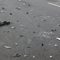 Pie Salaspils saduras trīs auto un motocikls; cietuši divi cilvēki (precizēta)
