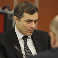 Сурков вновь станет куратором "Единой России"